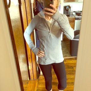 Lululemon half zip running top size 4
